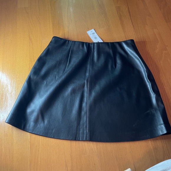 Dynamite faux leather skirt - Picture 3 of 5